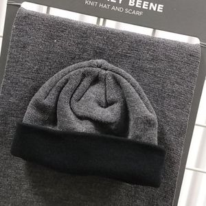 Geoffrey Beene Knits